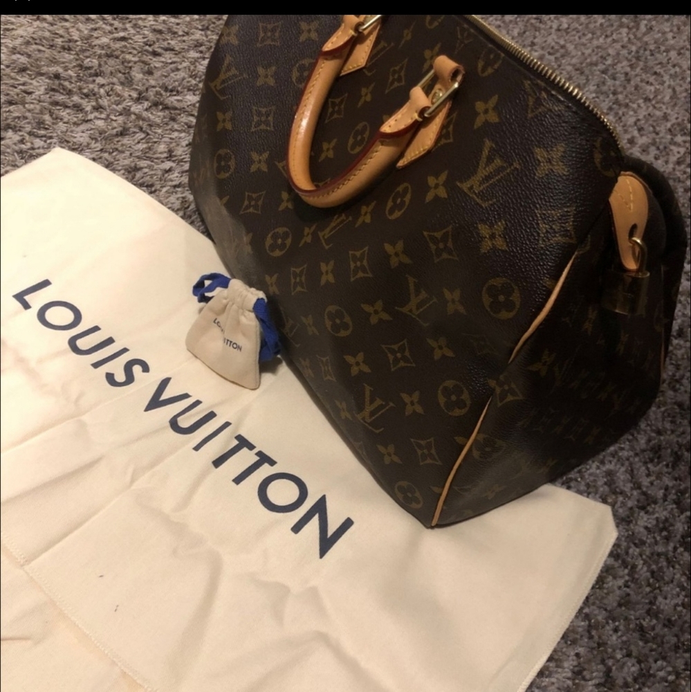 Louis Vuitton speedy 35